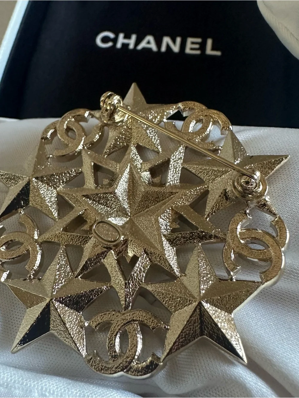 CHANEL authentic statement